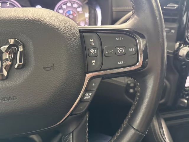 2023 Diamond Black Crystal Pearlcoat Ram 3500 Limited 4X4 Truck