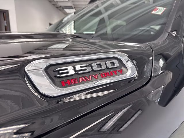 2023 Diamond Black Crystal Pearlcoat Ram 3500 Limited 4X4 Truck