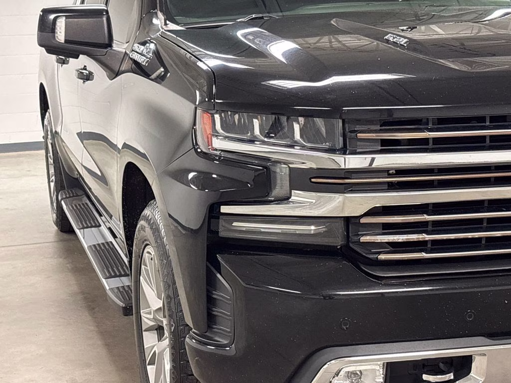 2021 Black Chevrolet Silverado 1500 High Country 4X4 Truck