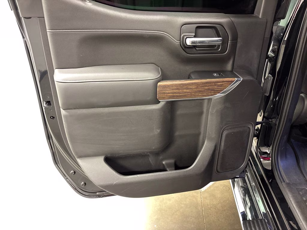 2021 Black Chevrolet Silverado 1500 High Country 4X4 Truck