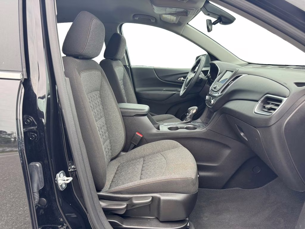 2024 Mosaic Black Metallic Chevrolet Equinox LT AWD SUV