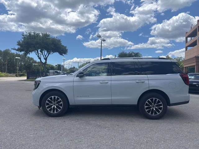2025 Space Silver Metallic Ford Expedition Platinum 4X4 SUV