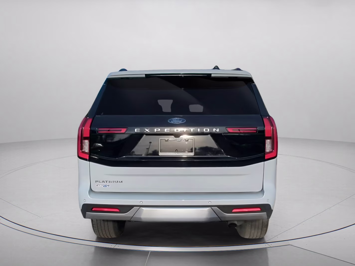 2025 Space Silver Metallic Ford Expedition Platinum 4X4 SUV