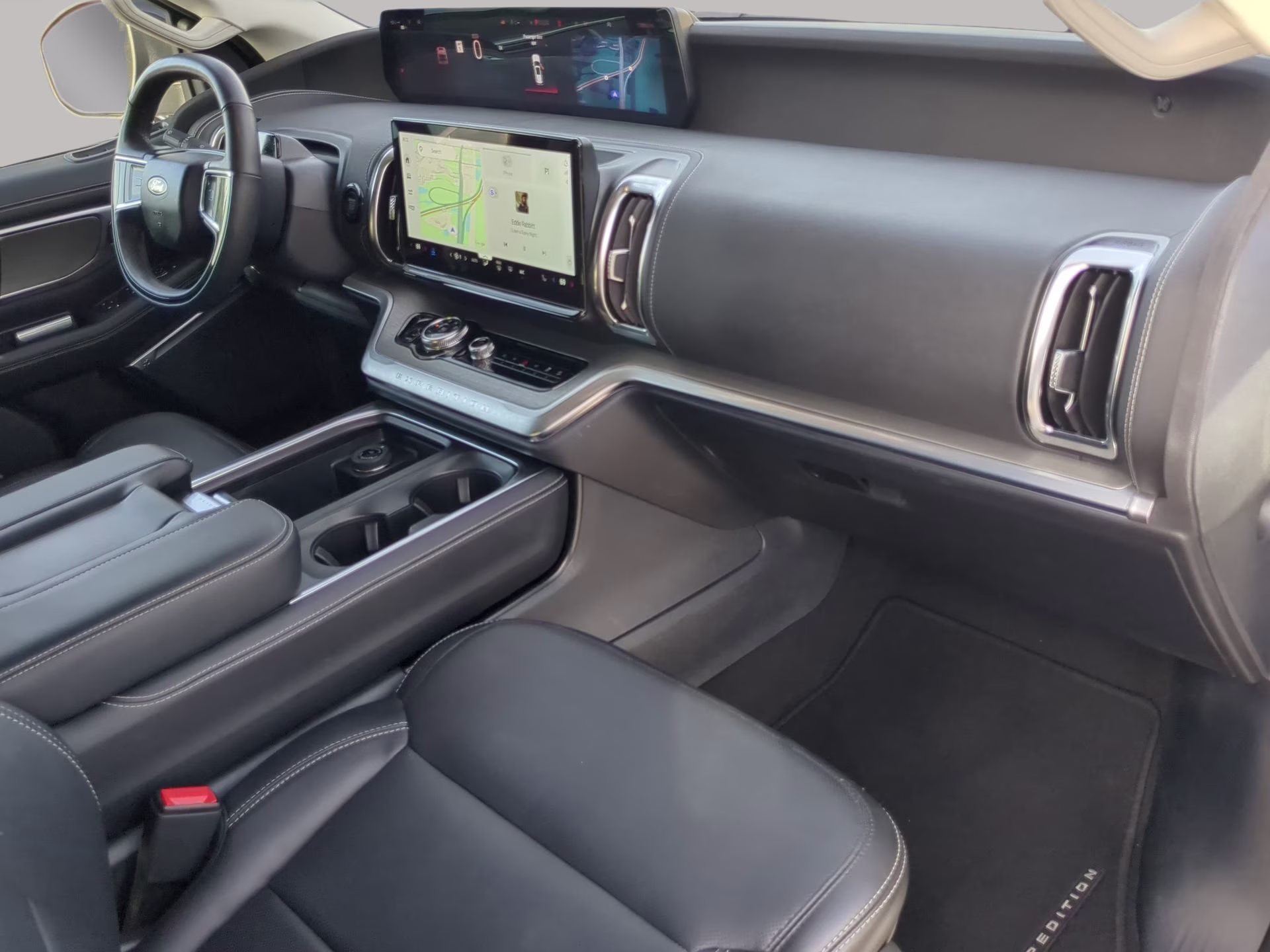 2025 Space Silver Metallic Ford Expedition Platinum 4X4 SUV