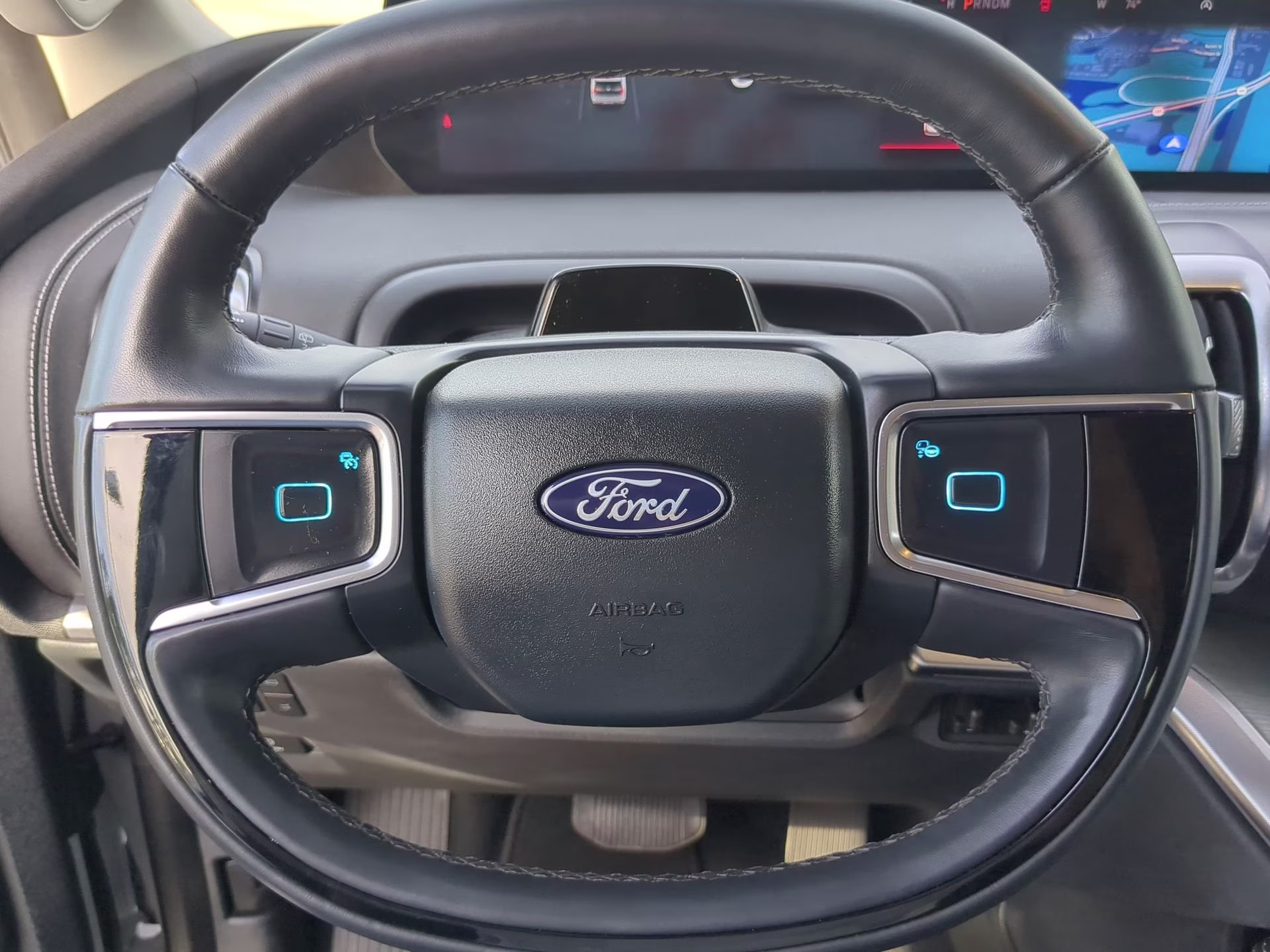 2025 Space Silver Metallic Ford Expedition Platinum 4X4 SUV