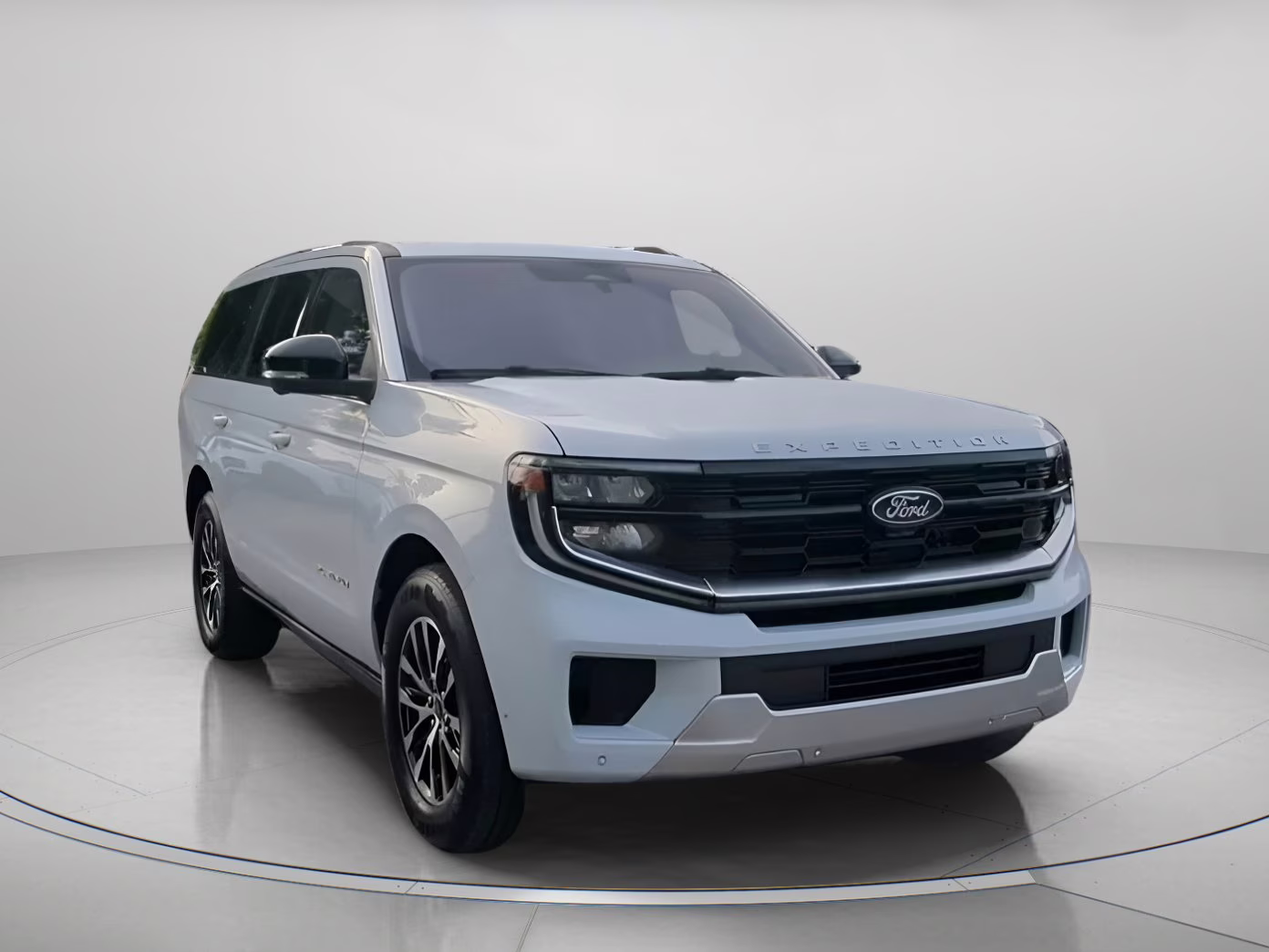 2025 Space Silver Metallic Ford Expedition Platinum 4X4 SUV