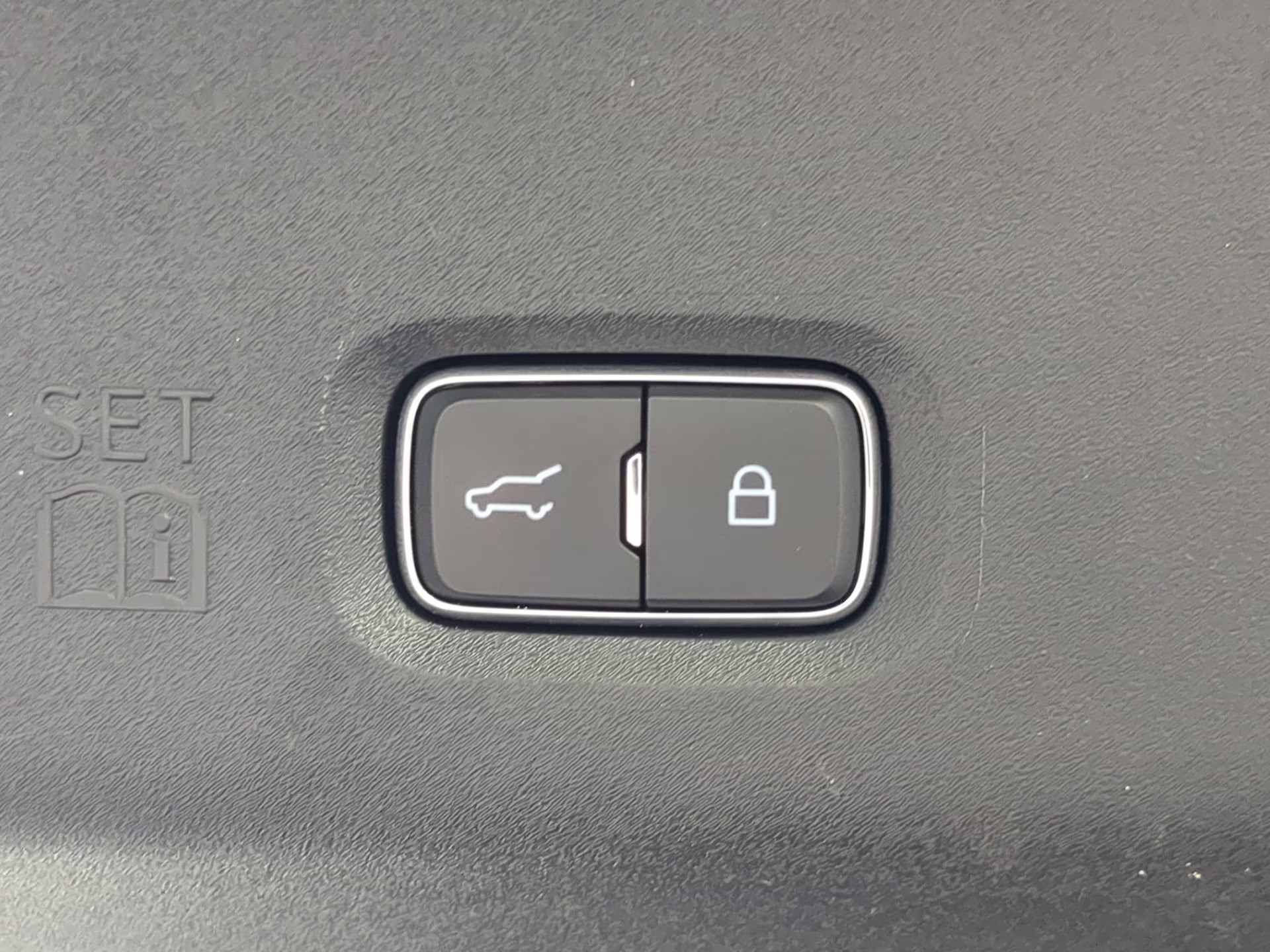 2025 Space Silver Metallic Ford Expedition Platinum 4X4 SUV