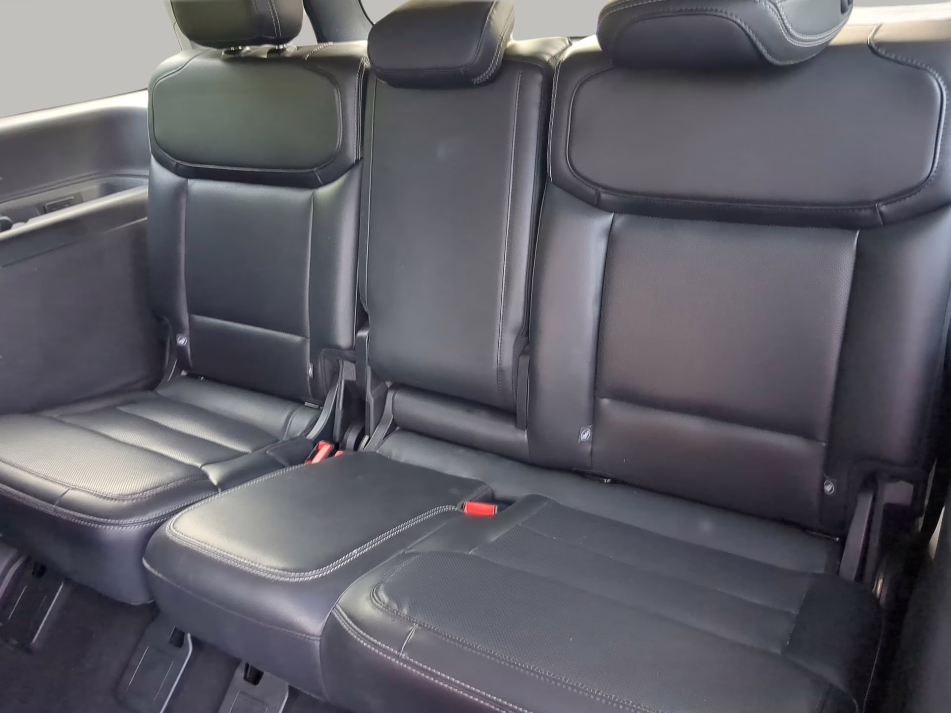 2025 Space Silver Metallic Ford Expedition Platinum 4X4 SUV