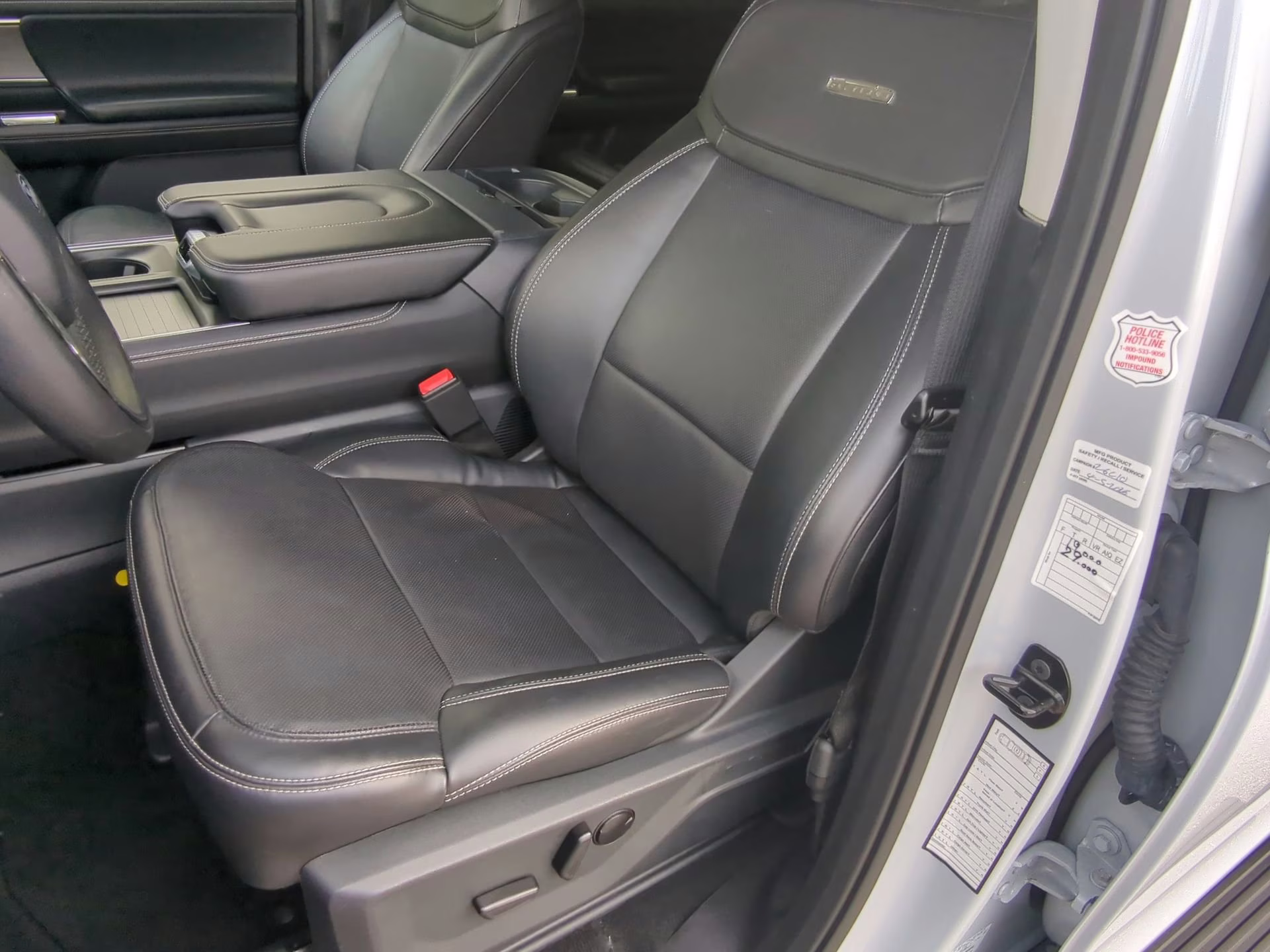 2025 Space Silver Metallic Ford Expedition Platinum 4X4 SUV