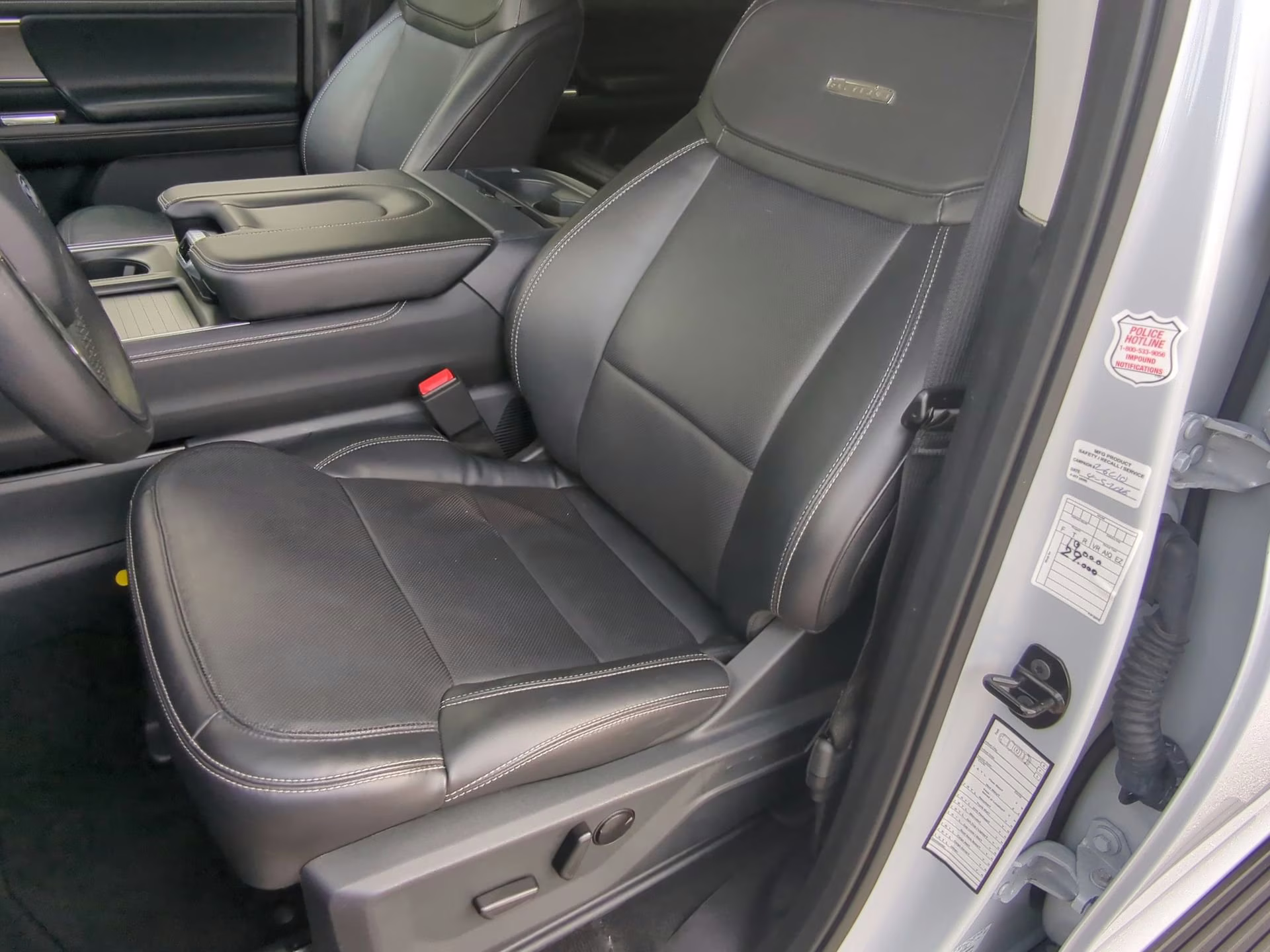 2025 Space Silver Metallic Ford Expedition Platinum 4X4 SUV