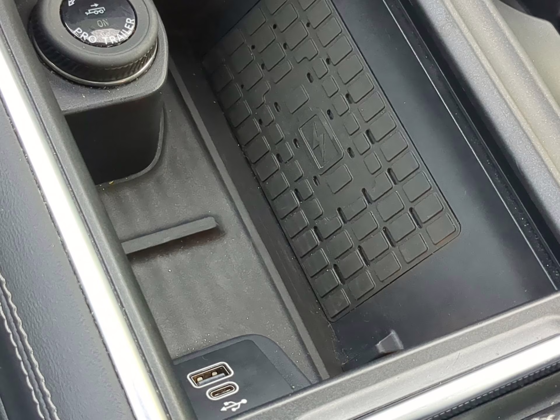 2025 Space Silver Metallic Ford Expedition Platinum 4X4 SUV