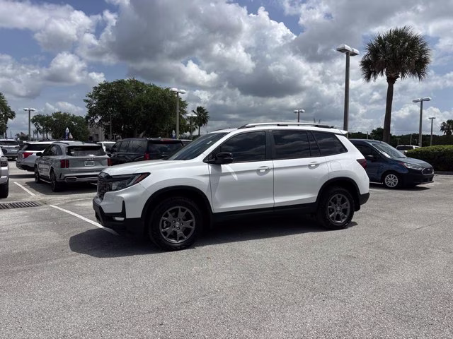 2024 Platinum White Pearl Honda Passport TrailSport AWD SUV