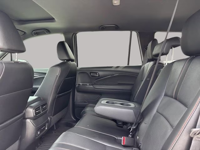 2024 Platinum White Pearl Honda Passport TrailSport AWD SUV