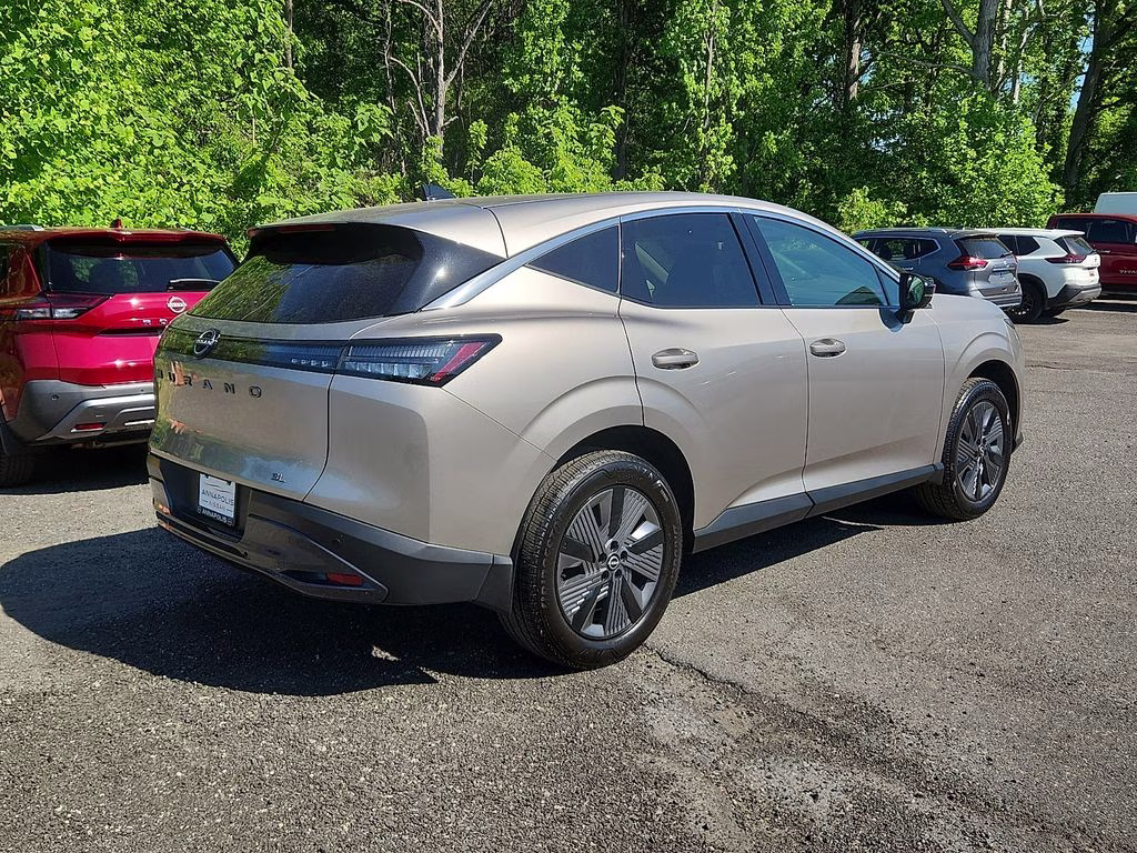 2026 Champagne Silver Metallic Nissan Murano SL AWD SUV