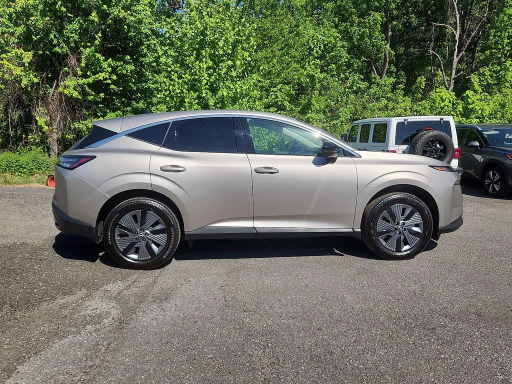 2026 Champagne Silver Metallic Nissan Murano SL AWD SUV