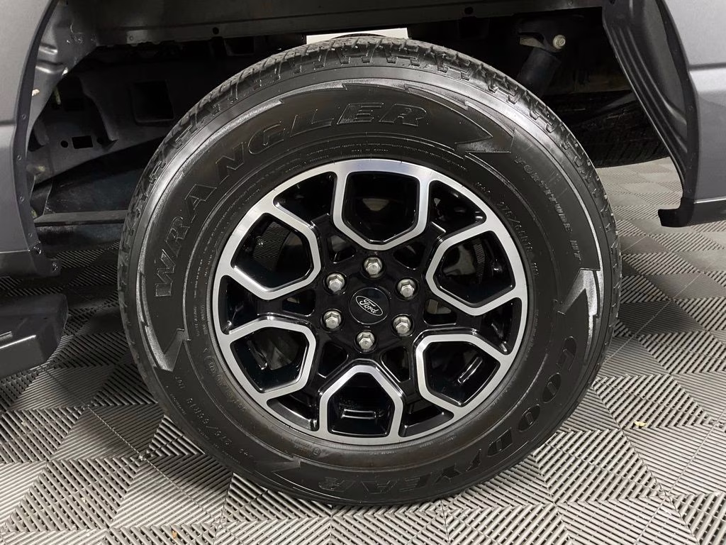 2021 Gray Metallic Ford F-150 XLT 4X4 Truck