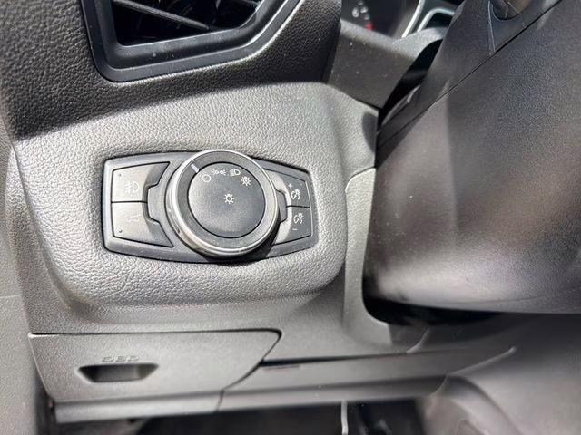 2019 Black Metallic Ford Escape SE 4X4 SUV