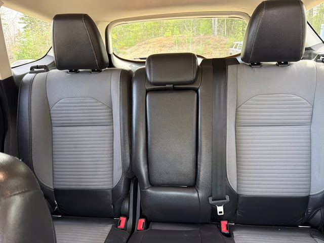2019 Black Metallic Ford Escape SE 4X4 SUV