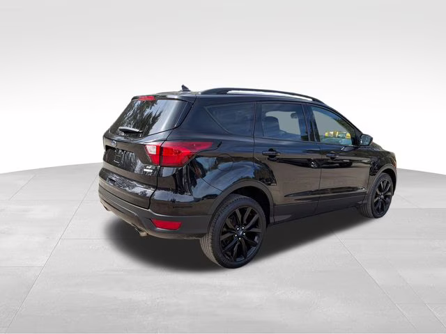 2019 Black Metallic Ford Escape SE 4X4 SUV