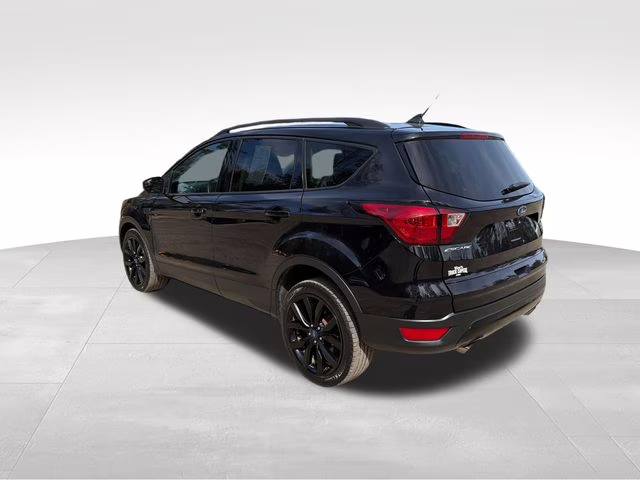 2019 Black Metallic Ford Escape SE 4X4 SUV