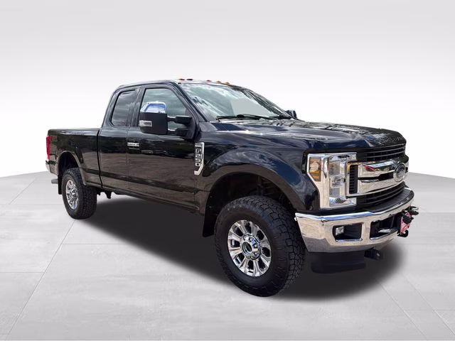 2019 Black Metallic Ford Super Duty F-250 SRW XLT 4X4 Truck