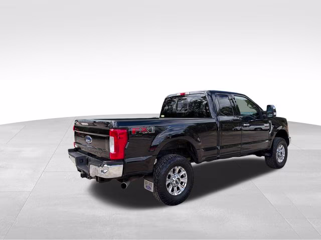 2019 Black Metallic Ford Super Duty F-250 SRW XLT 4X4 Truck