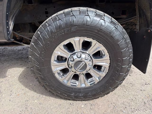 2019 Black Metallic Ford Super Duty F-250 SRW XLT 4X4 Truck