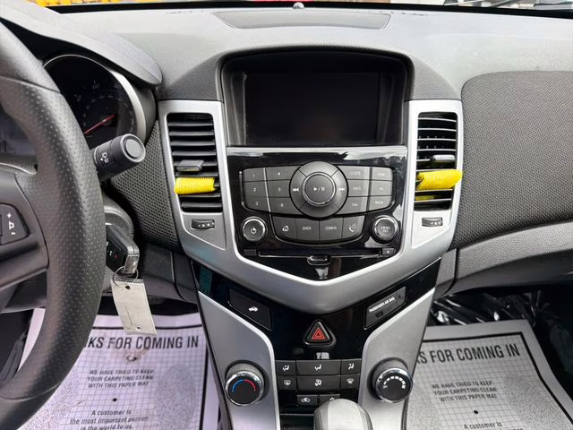 2016 Black Granite Metallic Chevrolet Cruze Limited 1LT FWD Sedan