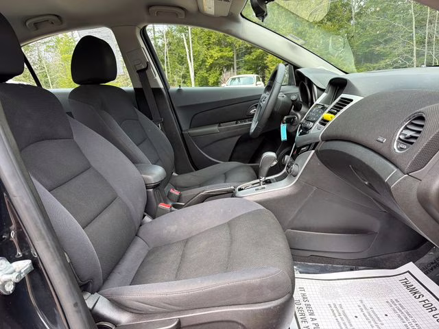 2016 Black Granite Metallic Chevrolet Cruze Limited 1LT FWD Sedan