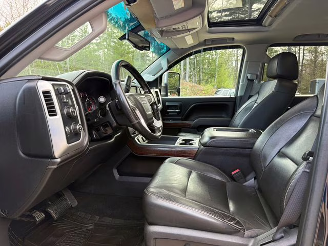 2016 Onyx Black GMC Sierra 2500HD SLT 4X4 Truck