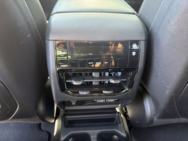 2024 Baltic Gray Metallic Clearcoat Jeep Grand Cherokee L Altitude X 4X4 SUV