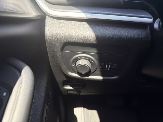 2024 Baltic Gray Metallic Clearcoat Jeep Grand Cherokee L Altitude X 4X4 SUV