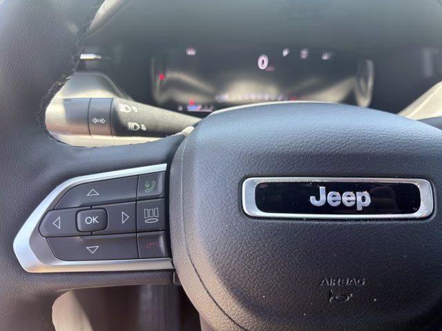 2023 Redline Pearlcoat Jeep Compass (RED) Edition 4X4 SUV