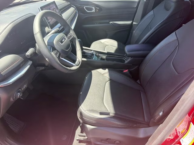 2023 Redline Pearlcoat Jeep Compass (RED) Edition 4X4 SUV