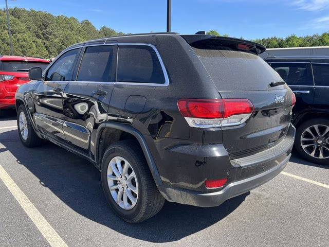 2022 Diamond Black Crystal Pearlcoat Jeep Grand Cherokee WK Laredo E RWD SUV