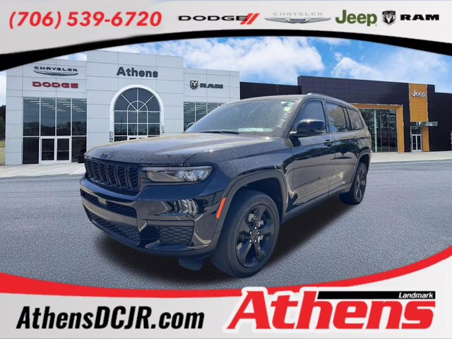 2022 Diamond Black Crystal Pearlcoat Jeep Grand Cherokee L Altitude RWD SUV