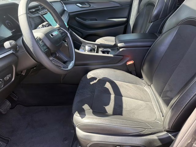 2024 Baltic Gray Metallic Clearcoat Jeep Grand Cherokee L Altitude X 4X4 SUV