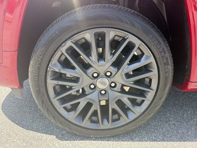 2023 Redline Pearlcoat Jeep Compass (RED) Edition 4X4 SUV