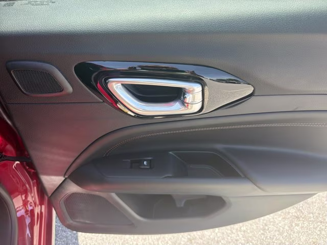 2023 Redline Pearlcoat Jeep Compass (RED) Edition 4X4 SUV