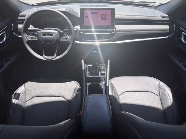 2023 Redline Pearlcoat Jeep Compass (RED) Edition 4X4 SUV