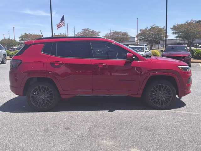 2023 Redline Pearlcoat Jeep Compass (RED) Edition 4X4 SUV
