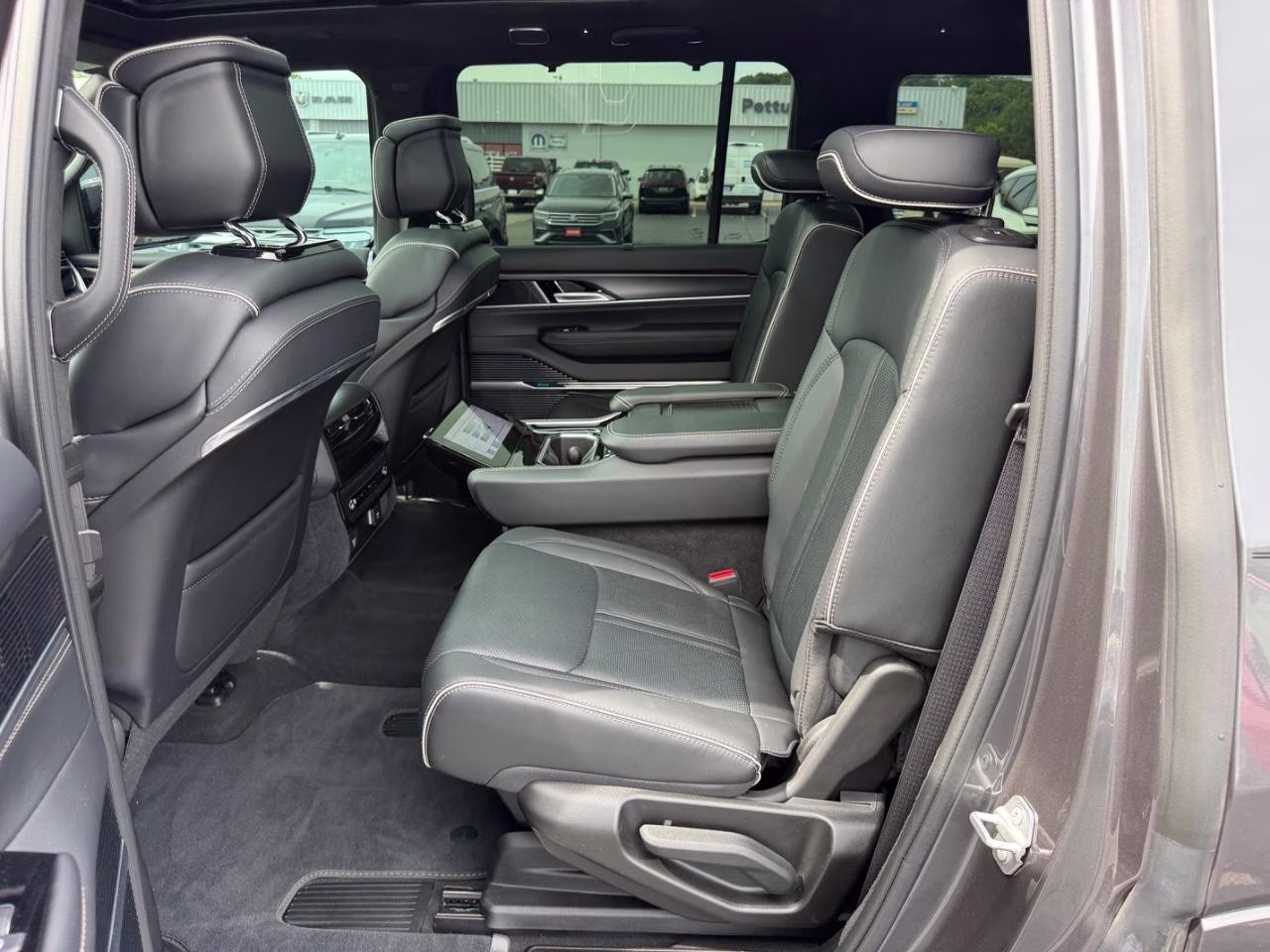 2024 Baltic Gray Metallic Clearcoat Jeep Grand Wagoneer Series II 4X4 SUV