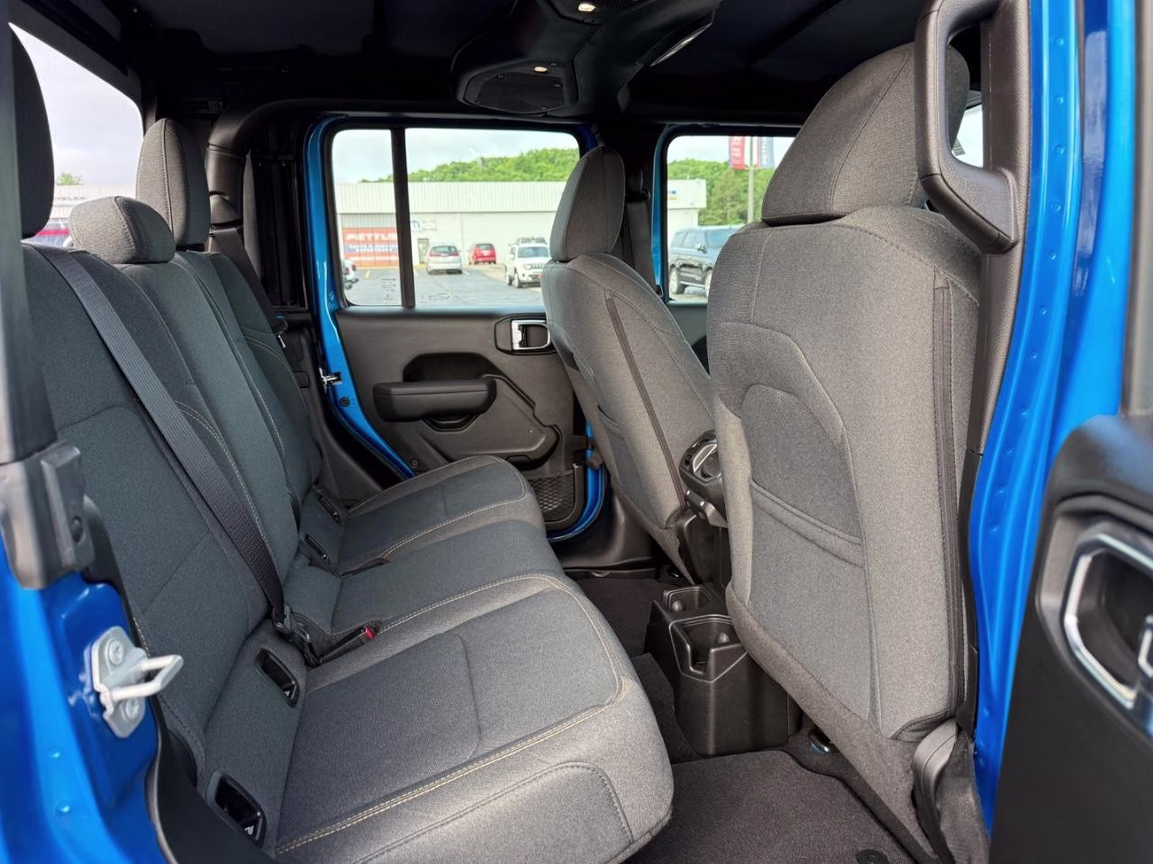 2025 Hydro Blue Pearlcoat Jeep Gladiator Sport 4X4 Truck