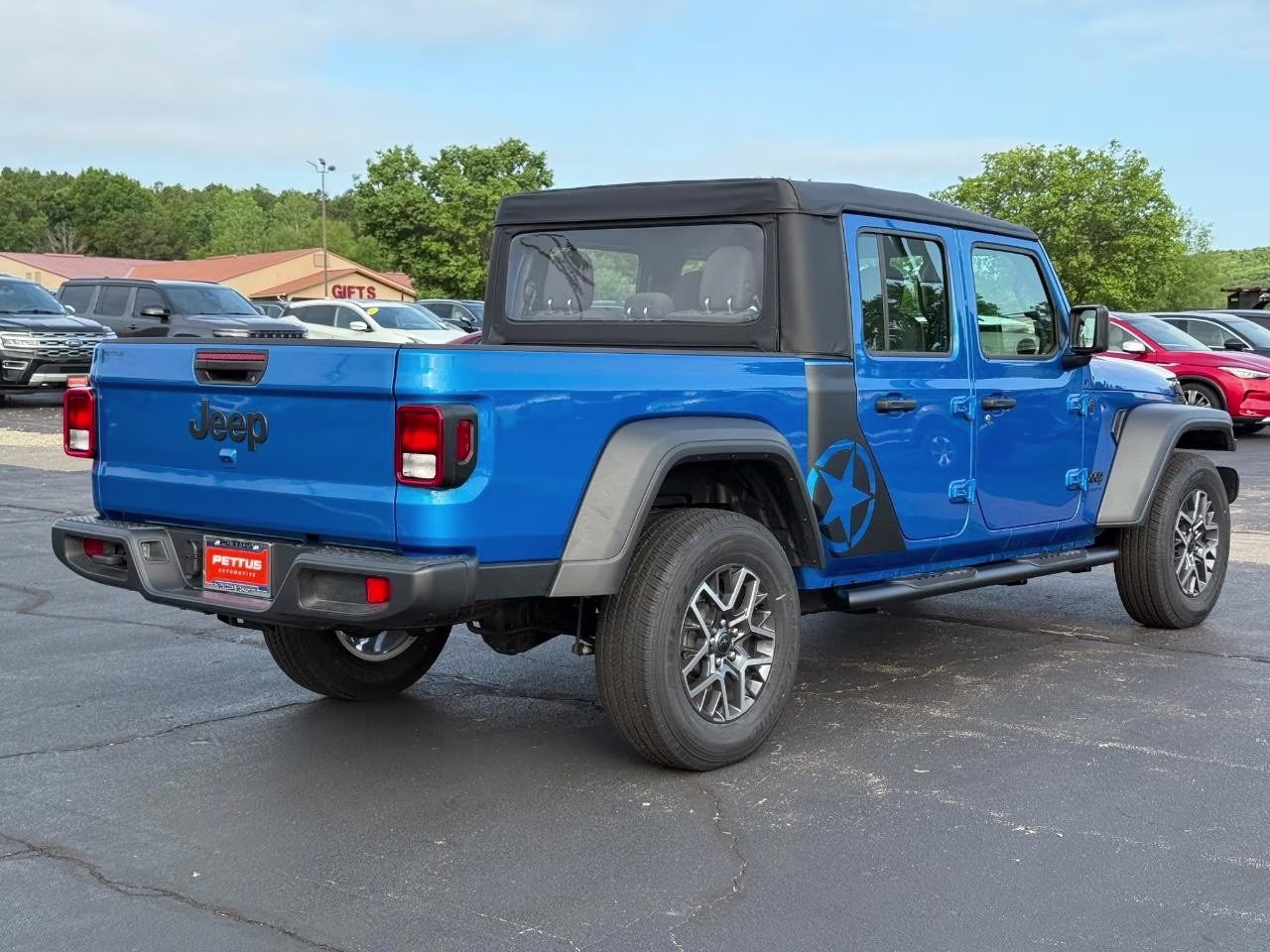 2025 Hydro Blue Pearlcoat Jeep Gladiator Sport 4X4 Truck