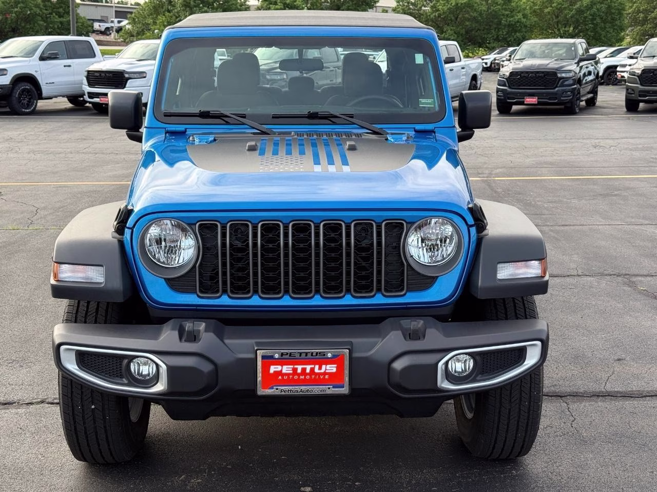 2025 Hydro Blue Pearlcoat Jeep Gladiator Sport 4X4 Truck