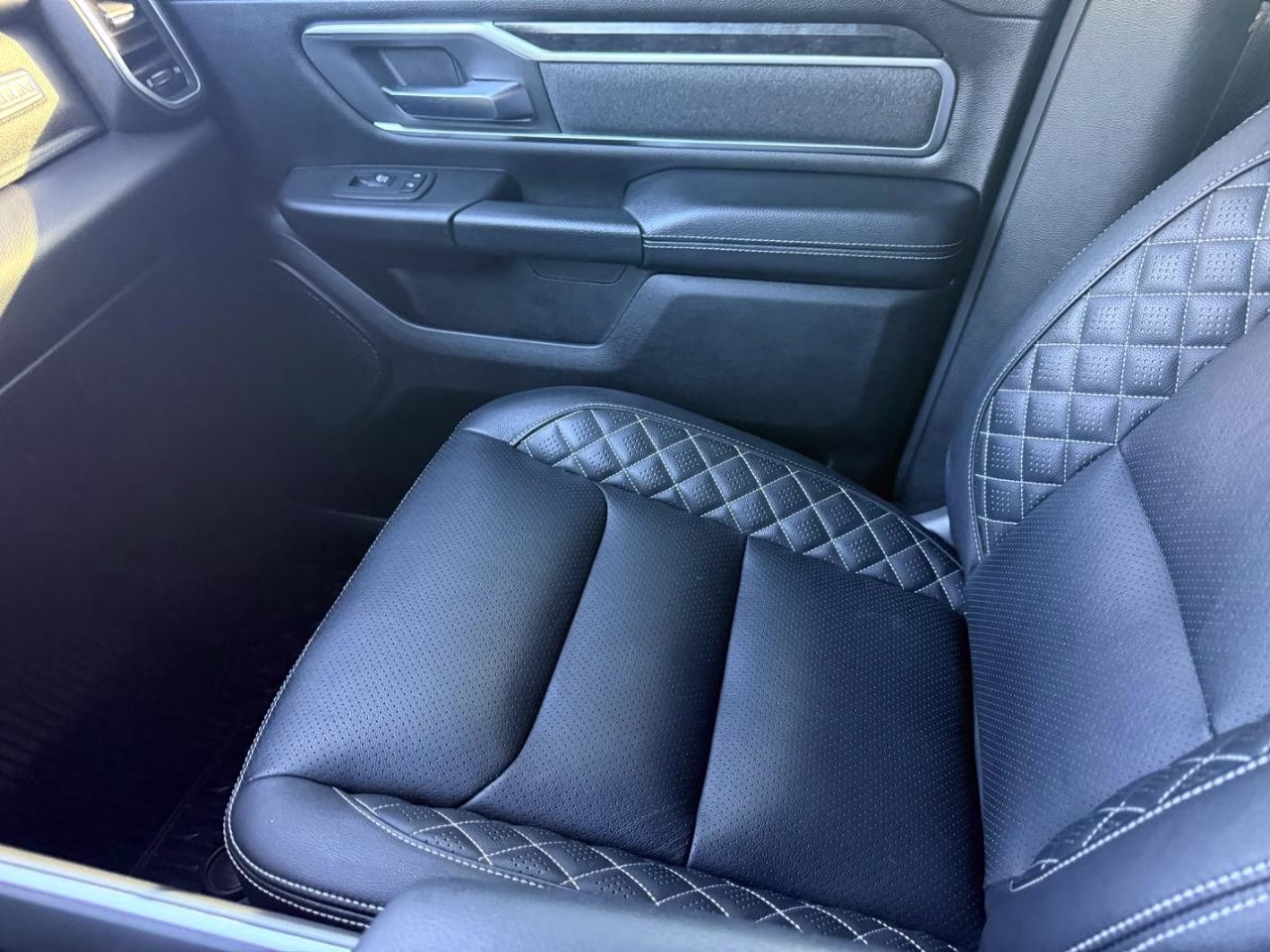 2019 Diamond Black Crystal Pearlcoat Ram 1500 Big Horn/Lone Star 4X4 Truck