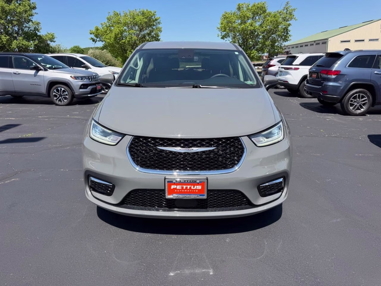 2023 Ceramic Gray Clearcoat Chrysler Pacifica Touring L FWD Van
