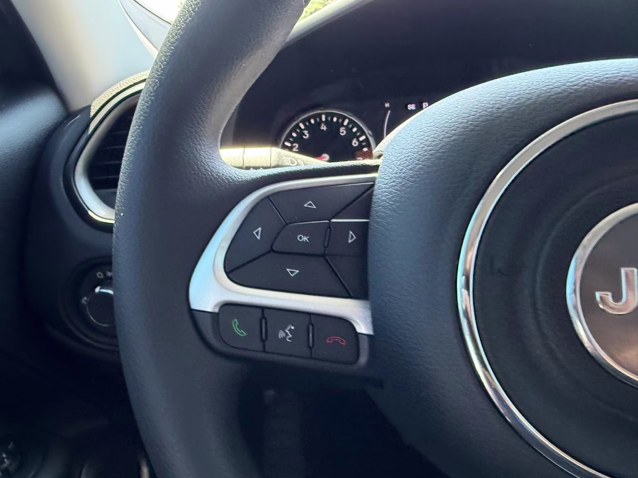 2023 Graphite Gray Jeep Renegade Latitude 4X4 SUV