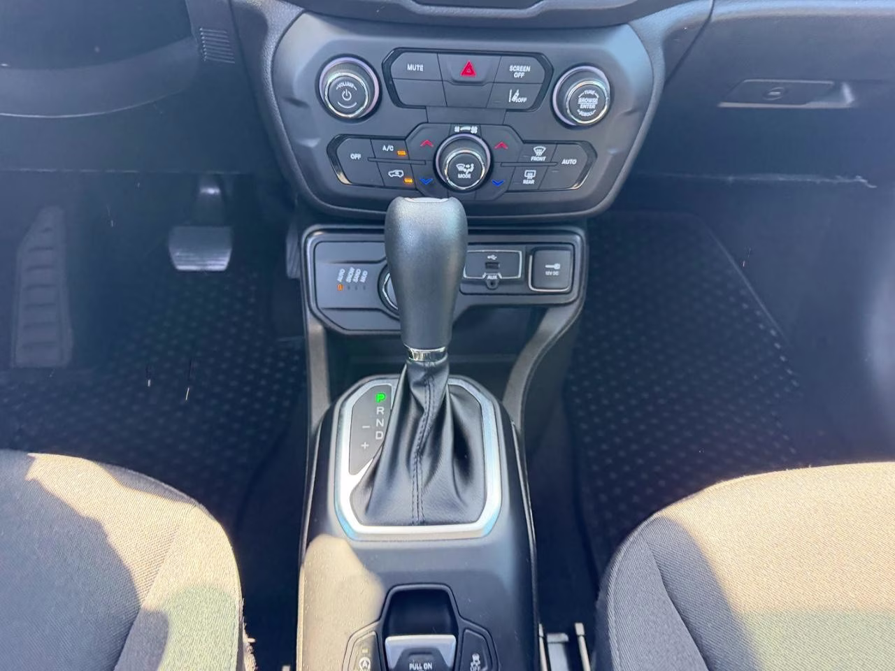 2023 Graphite Gray Jeep Renegade Latitude 4X4 SUV