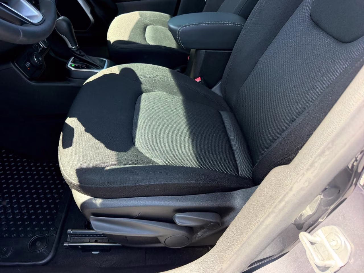 2023 Graphite Gray Jeep Renegade Latitude 4X4 SUV